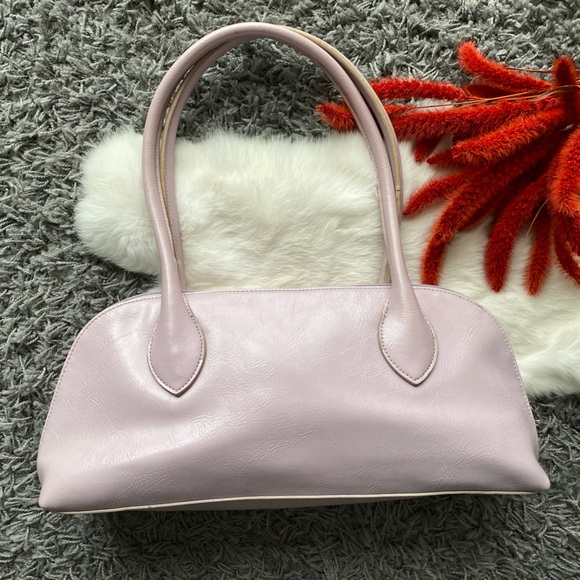 FIORI Leather Shoulder Bag - Picture 2 of 9